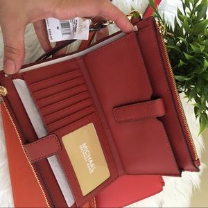Michael Kors jet set 3 in 1 double zipper wallet